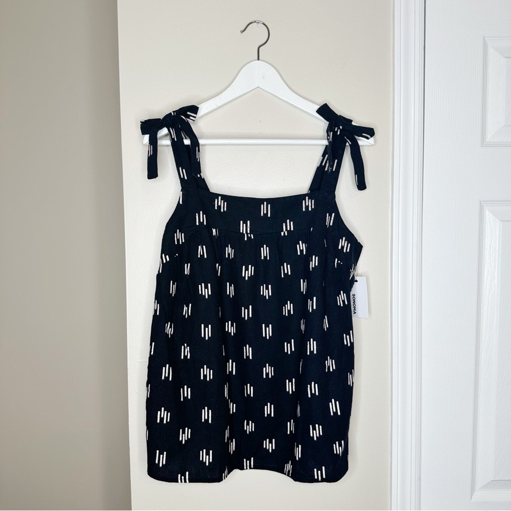 NWT Sonoma Black and White Patterned Tank Top